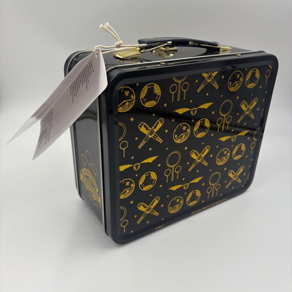 NWT Loungefly Harry Potter Quidditch Metal Case‎ Lunch Box - Picture 3 of 6